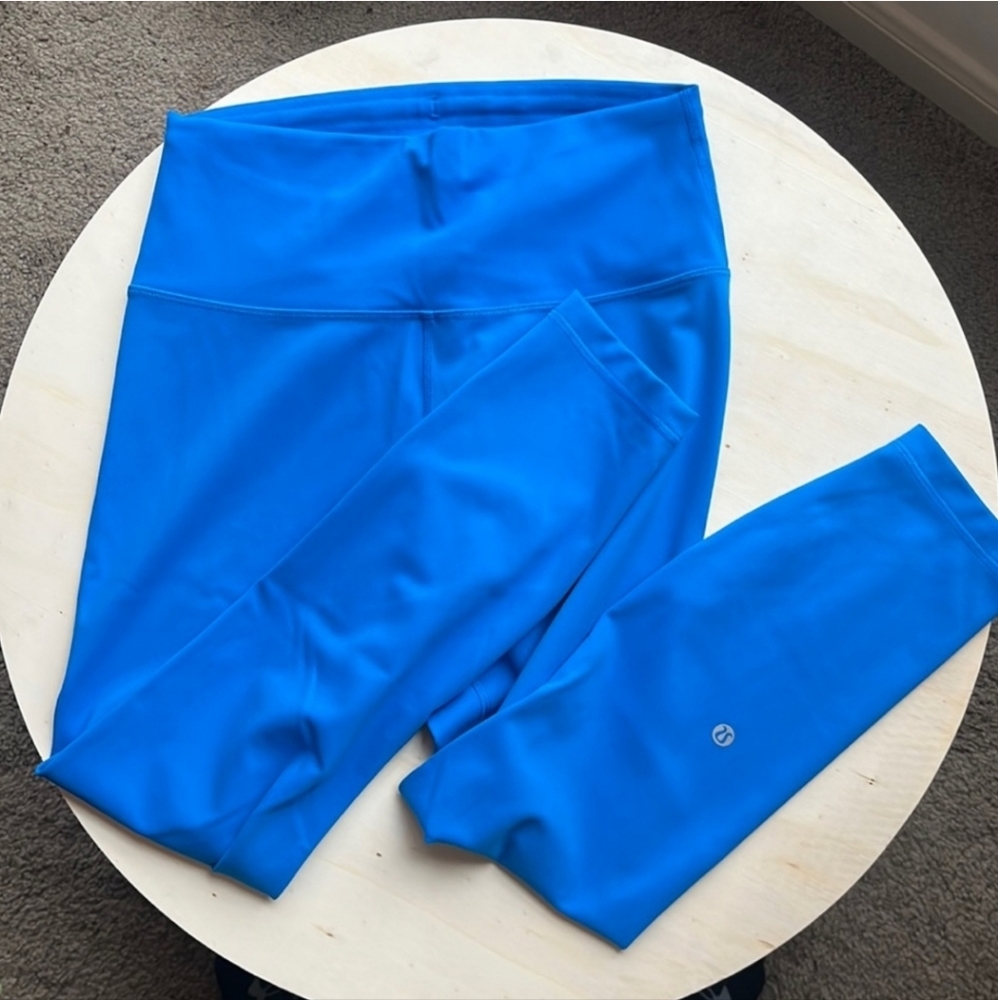 Lululemon- Wunder Train Contour Fit - size 10